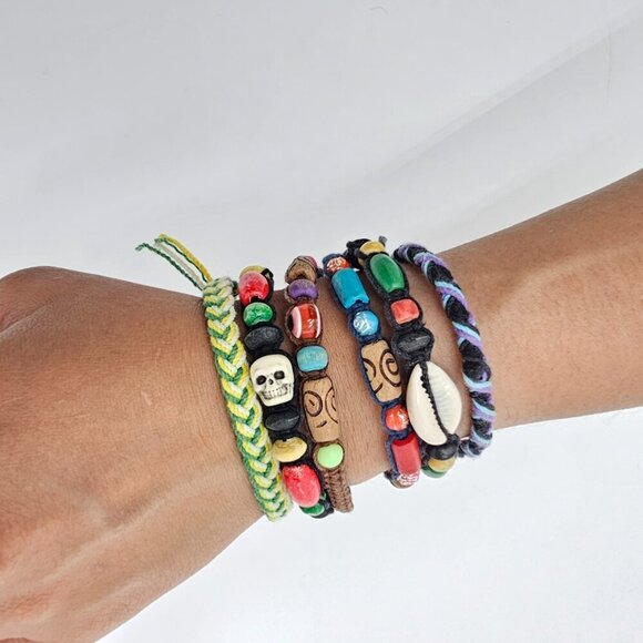 Handmade Rope Bracelets from Mexico (set 6) Multicolor - Picture 11 of 12